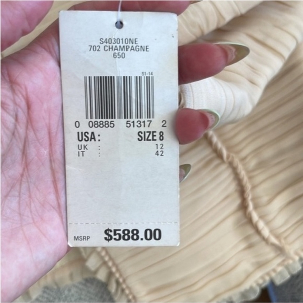 Albert Nipon Pleated Beige Blazer - Picture 2 of 3
